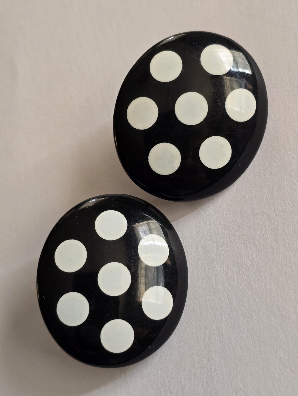 Vintage earrings polka dot color clipon clip on back bold chunky black white